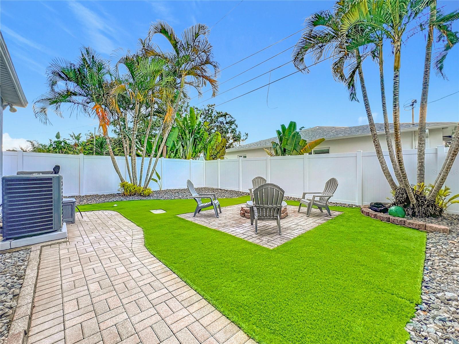 3201 MELTON ST N, ST PETERSBURG, FL, 33703