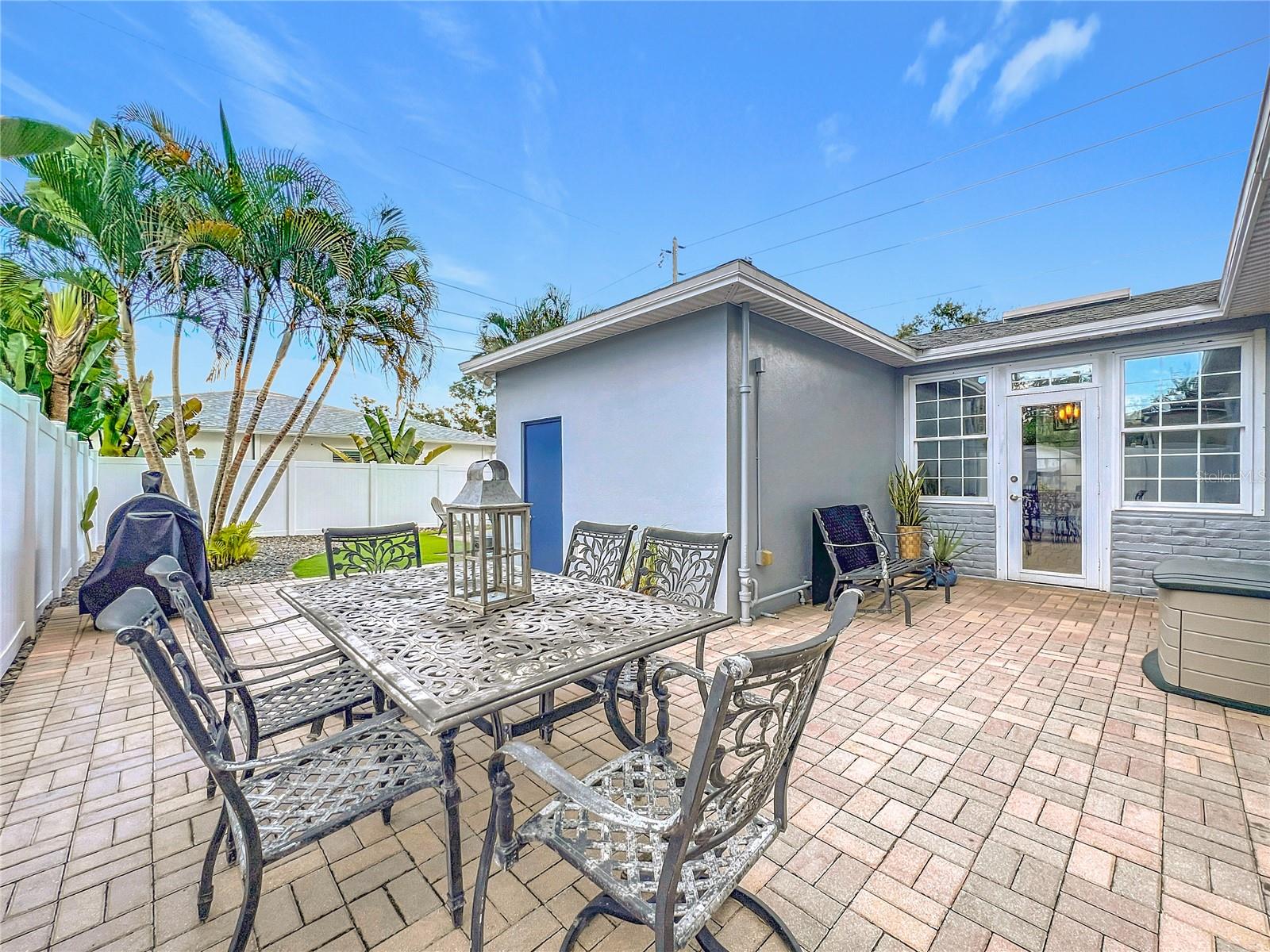 3201 MELTON ST N, ST PETERSBURG, FL, 33703