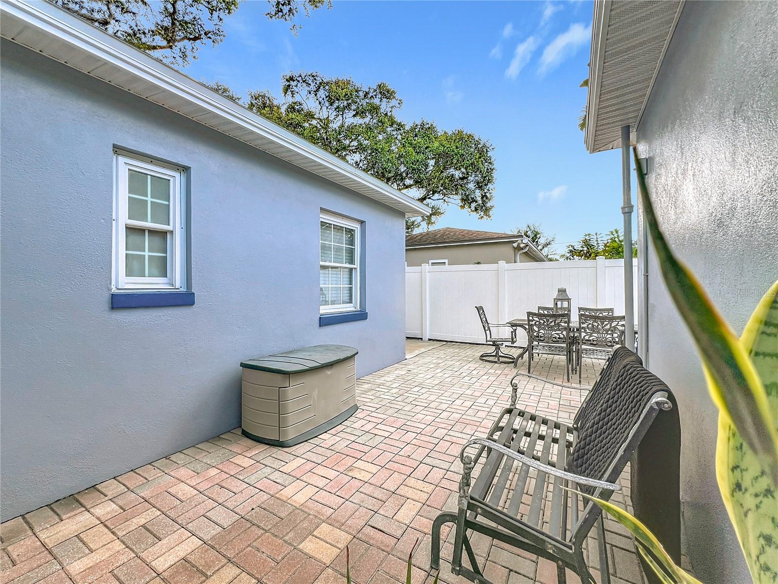 3201 MELTON ST N, ST PETERSBURG, FL, 33703