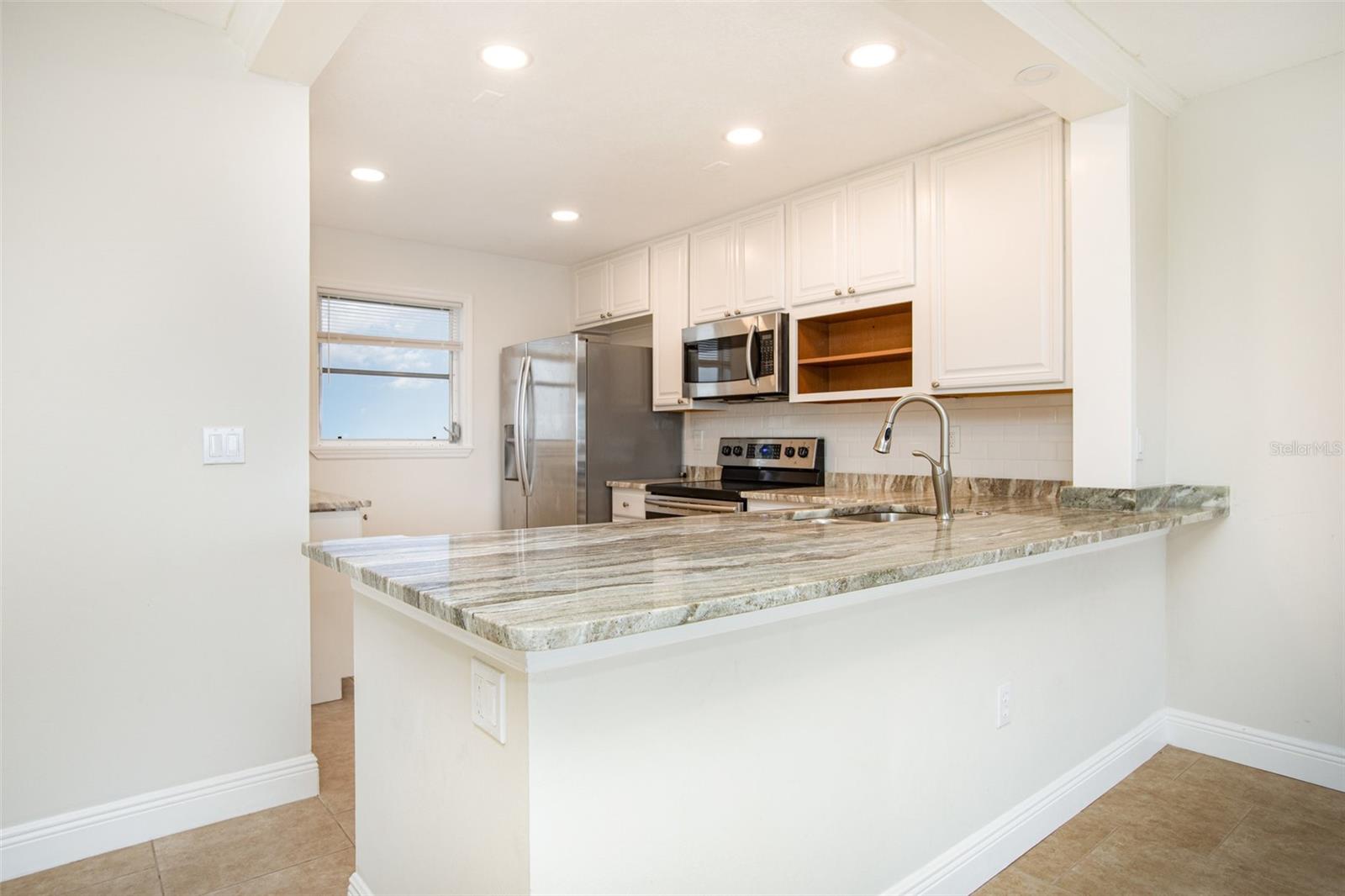 4240 IRONWOOD CIR #601A-A, BRADENTON, FL, 34209