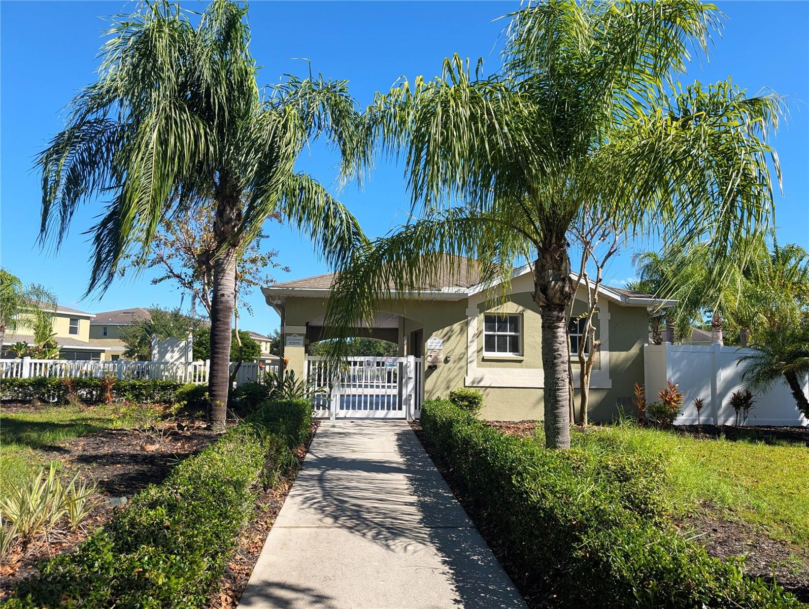 8512 GABLEBEND WAY, TAMPA, FL, 33647