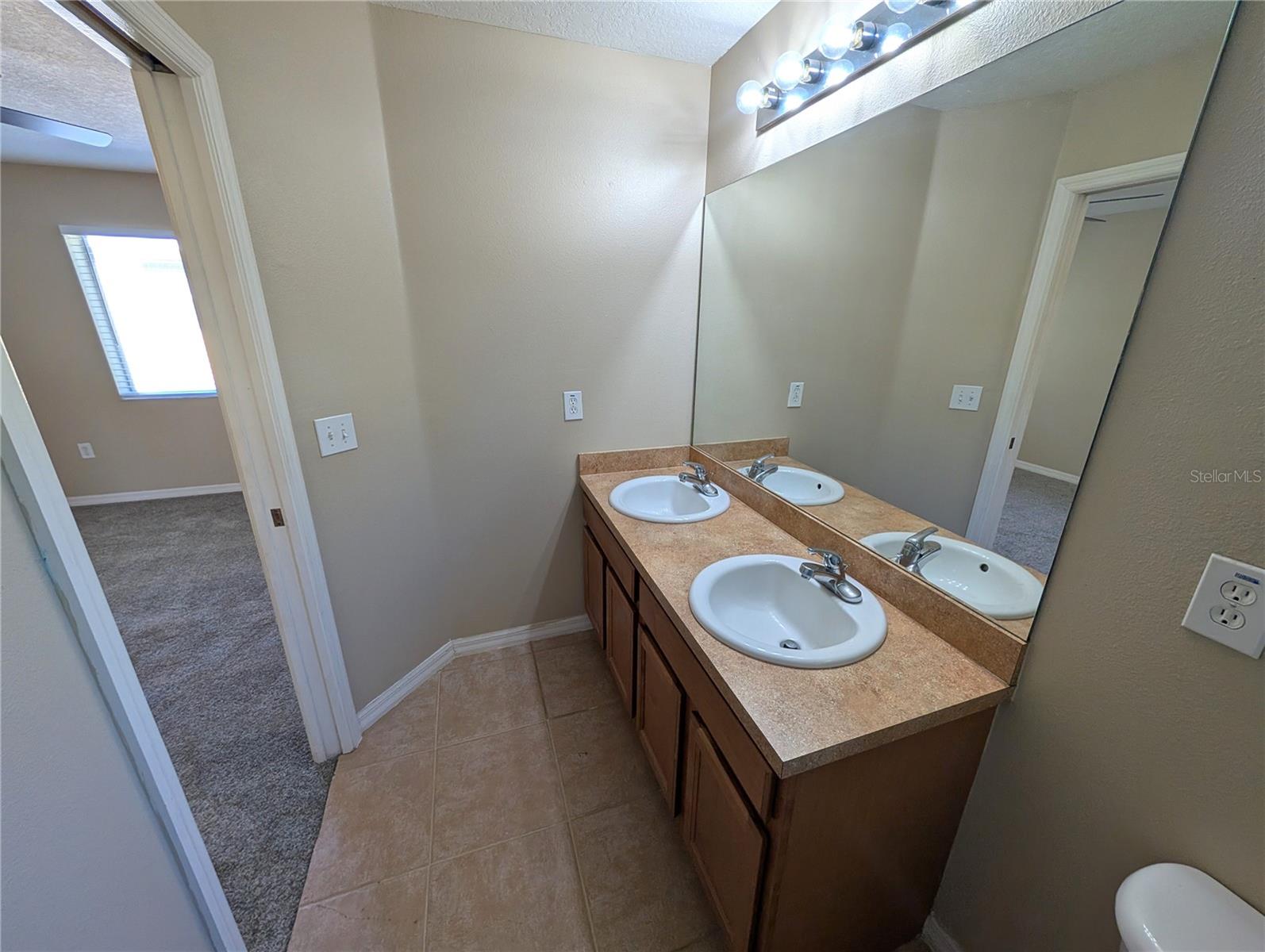 8512 GABLEBEND WAY, TAMPA, FL, 33647