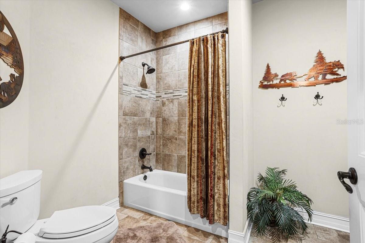 GC535022 Property Photo