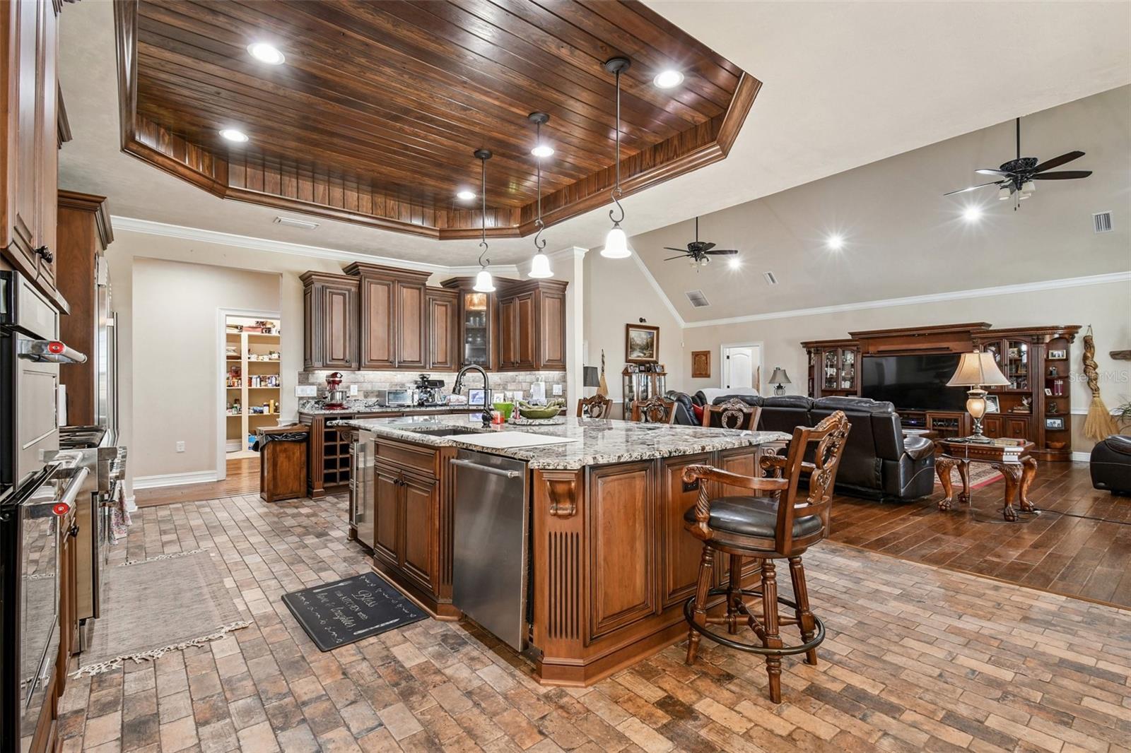 GC535022 Property Photo