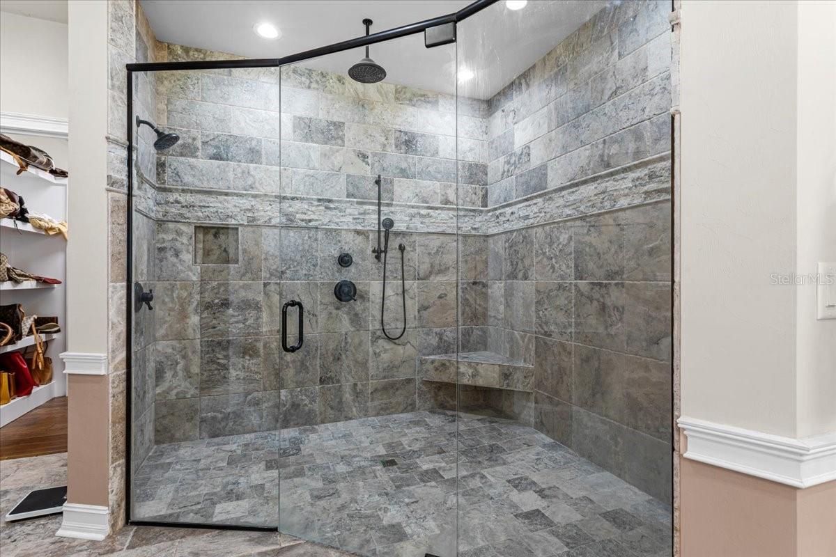 GC535022 Property Photo