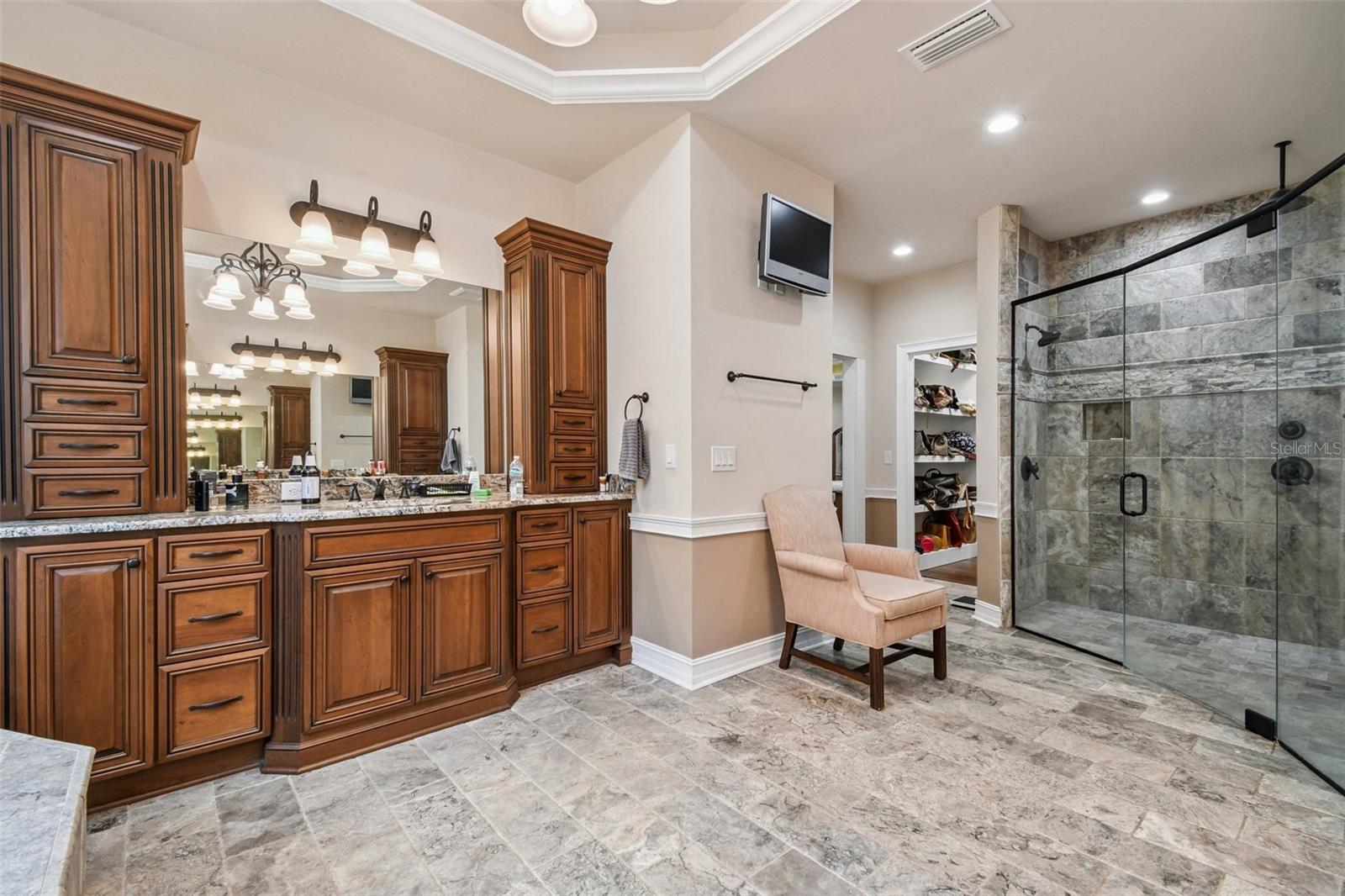 GC535022 Property Photo