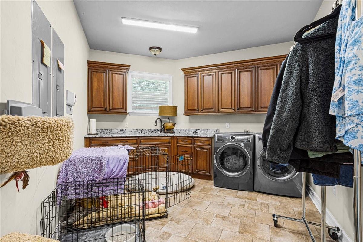 GC535022 Property Photo