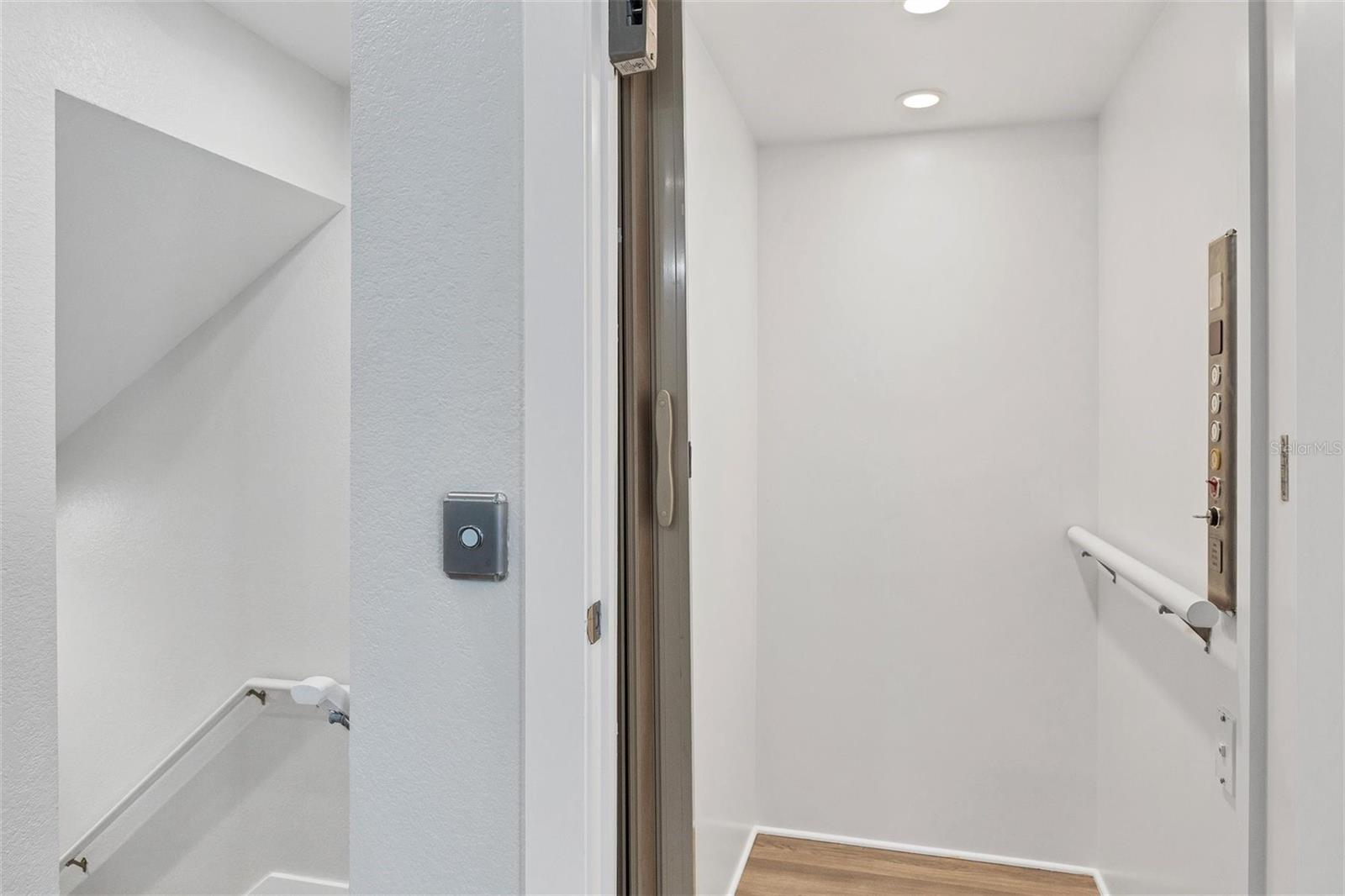 10395 LONGSHORE RD #33, PLACIDA, FL, 33946