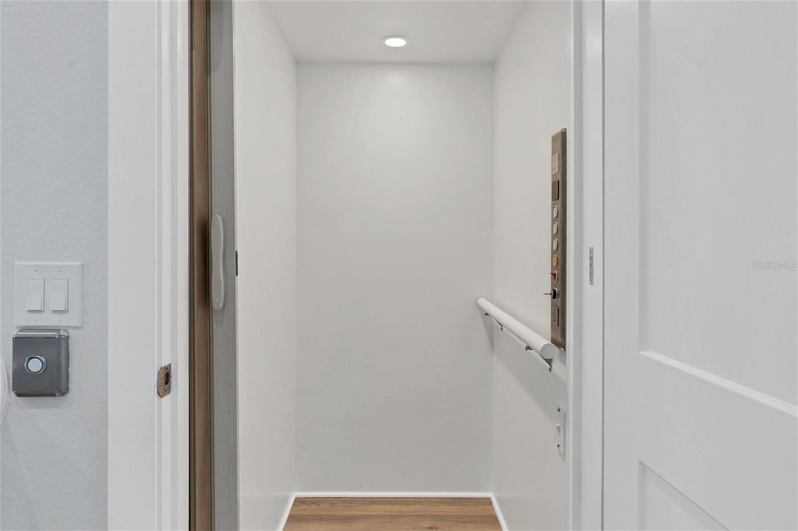 10395 LONGSHORE RD #33, PLACIDA, FL, 33946