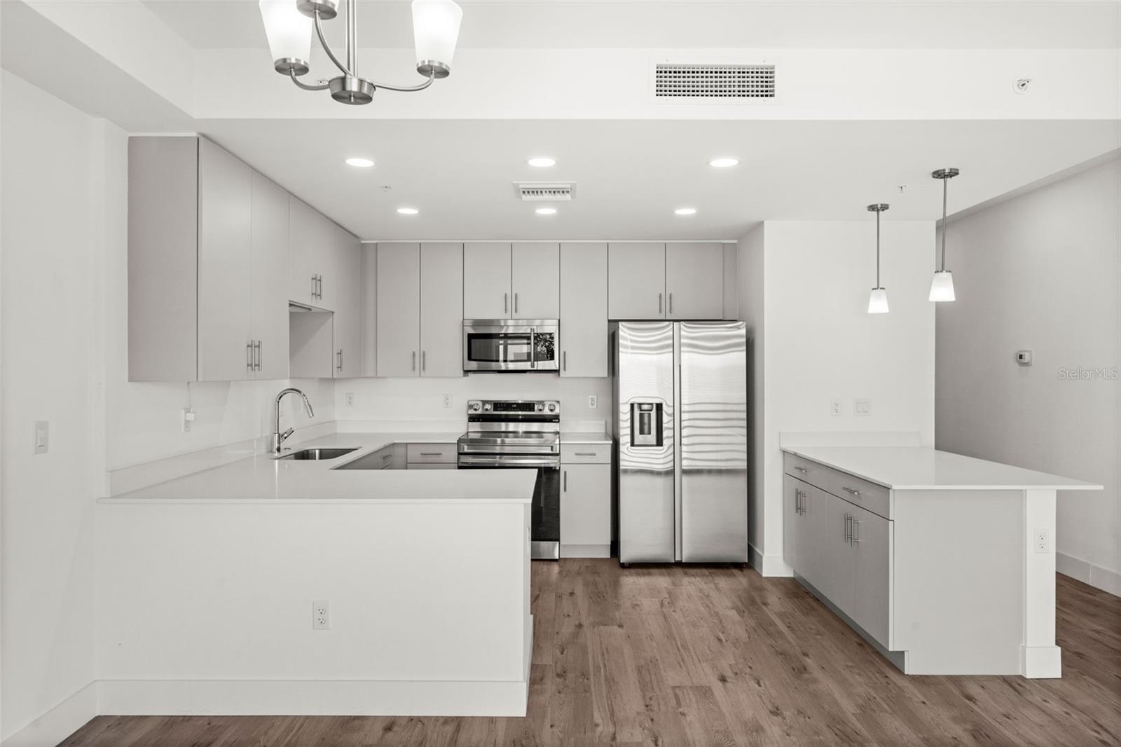 1703 N TAMIAMI TRL #303, SARASOTA, FL, 34234