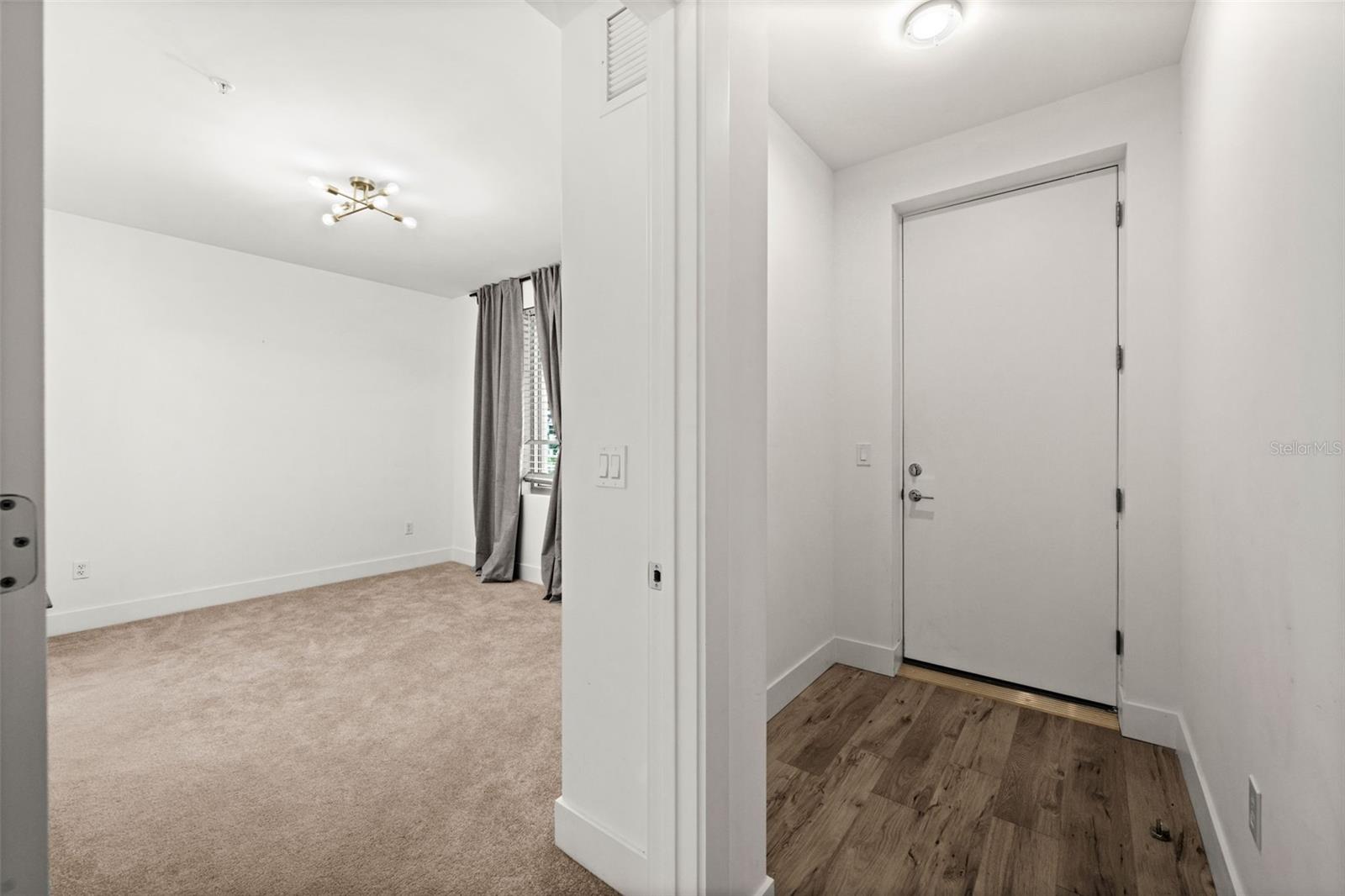 1703 N TAMIAMI TRL #303, SARASOTA, FL, 34234