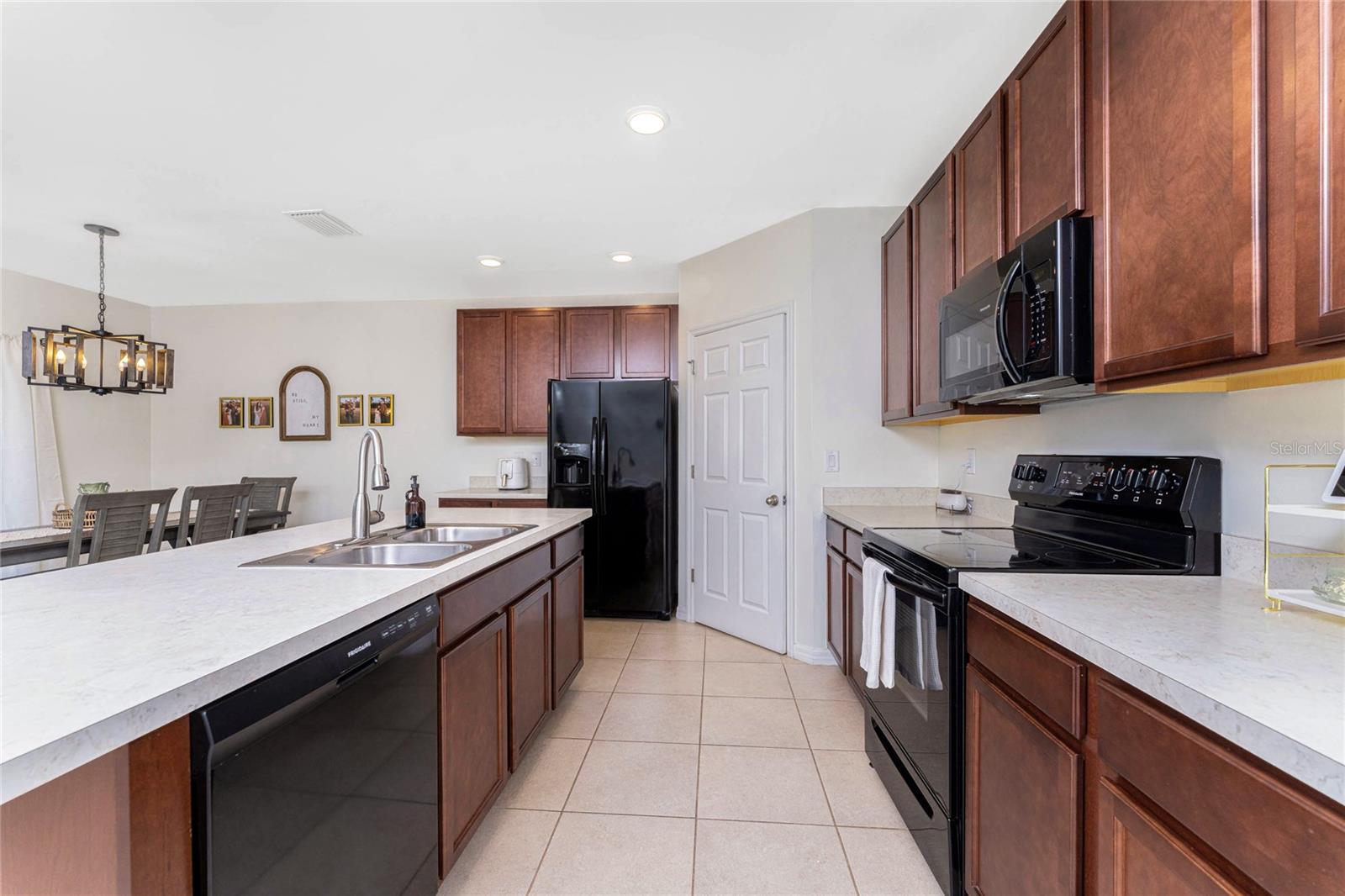 450 PORTO ALEGRE ST, PUNTA GORDA, FL, 33983