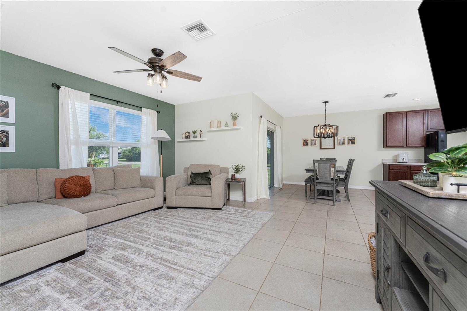 450 PORTO ALEGRE ST, PUNTA GORDA, FL, 33983