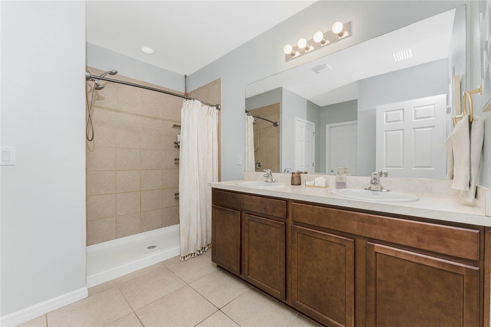 450 PORTO ALEGRE ST, PUNTA GORDA, FL, 33983