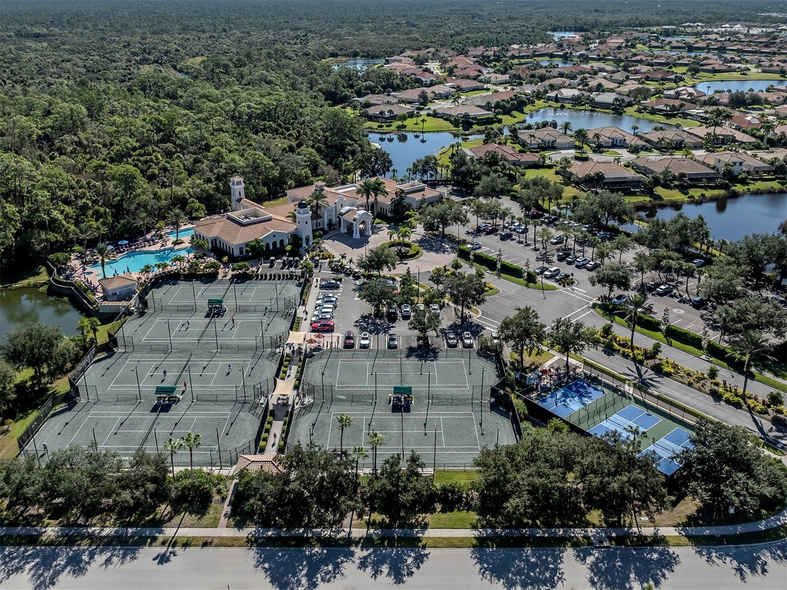 262 MONTELLUNA DR, NORTH VENICE, FL, 34275