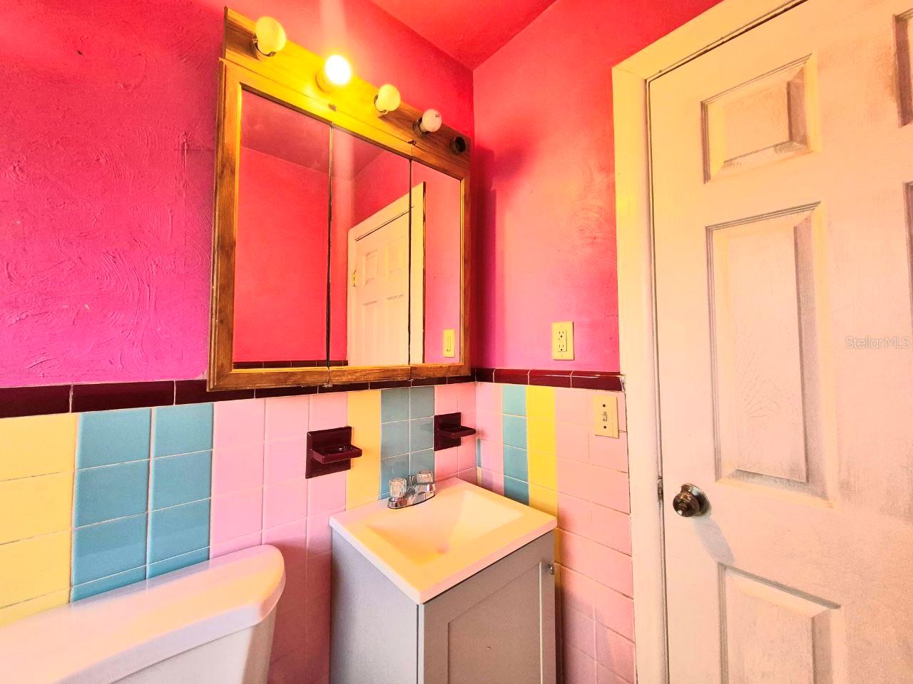 2413 E 38TH AVE, TAMPA, FL, 33610