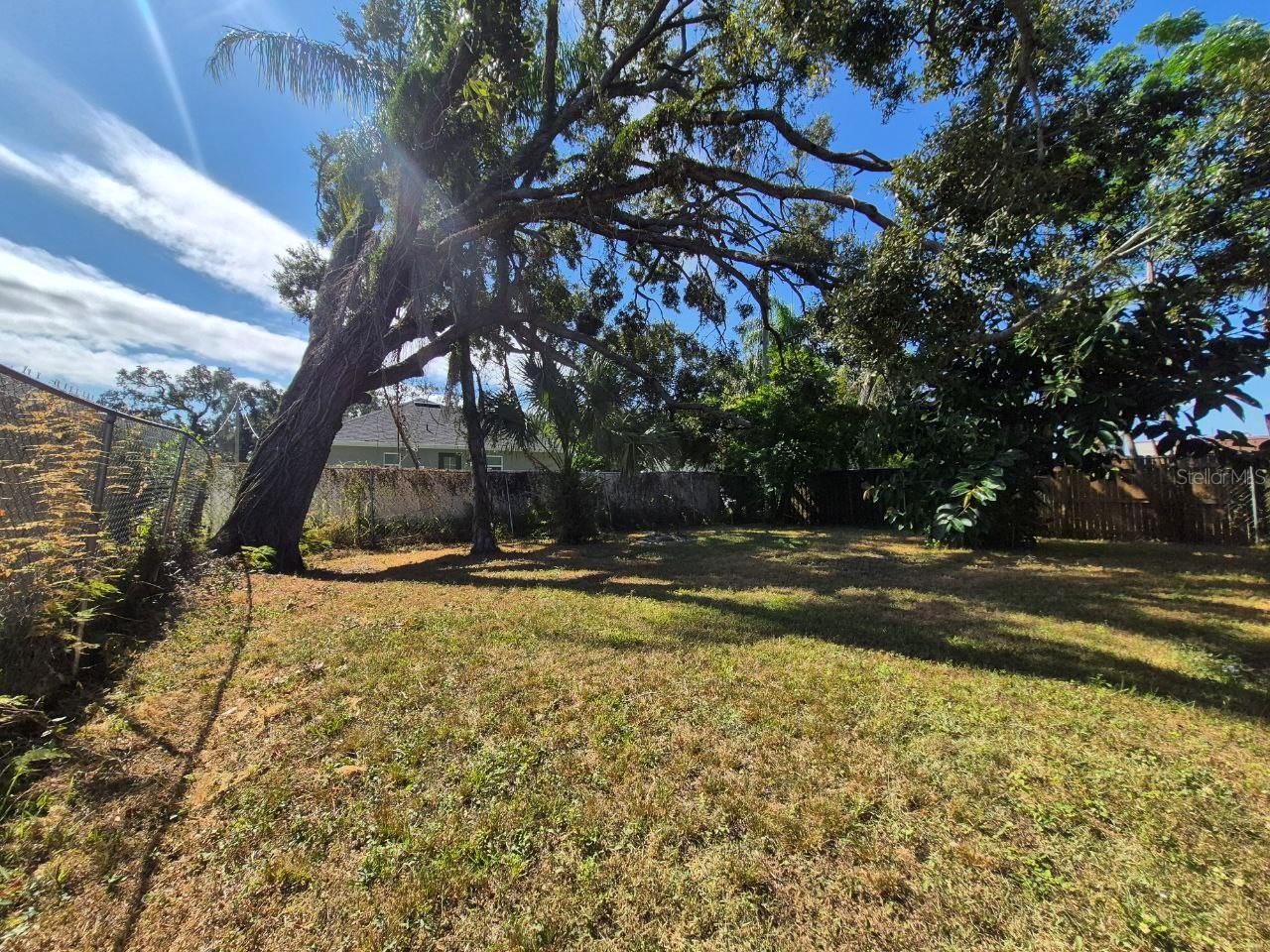 2413 E 38TH AVE, TAMPA, FL, 33610