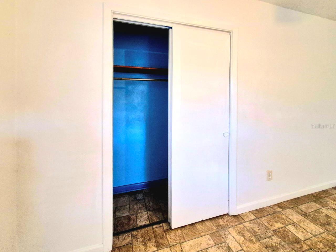 2413 E 38TH AVE, TAMPA, FL, 33610