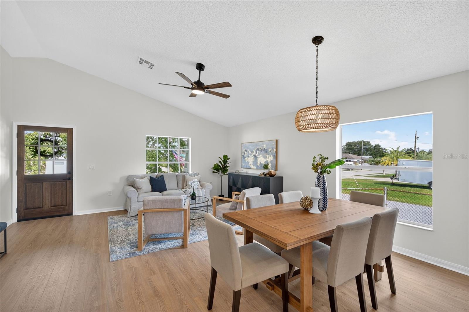 2702 W SAINT JOHN ST, TAMPA, FL, 33607