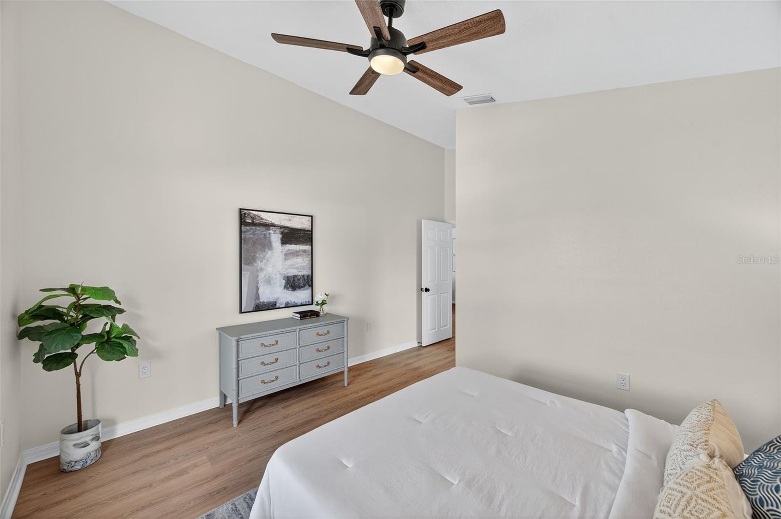 2702 W SAINT JOHN ST, TAMPA, FL, 33607