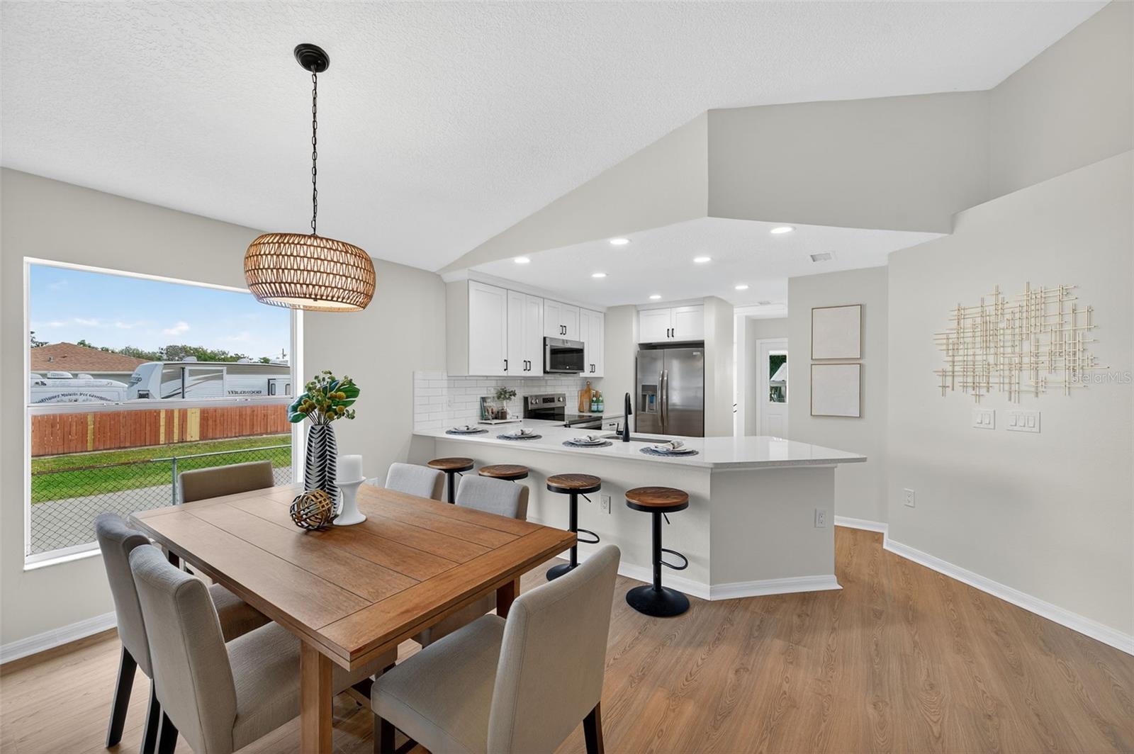 2702 W SAINT JOHN ST, TAMPA, FL, 33607