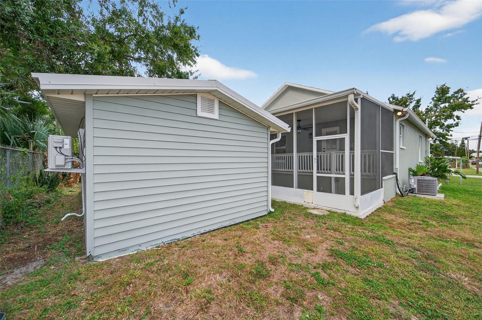 2702 W SAINT JOHN ST, TAMPA, FL, 33607