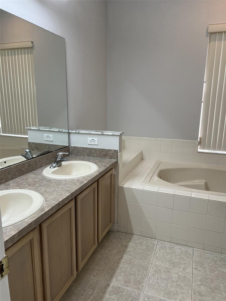 4000 BOUGAINVILLEA PL, KISSIMMEE, FL, 34746