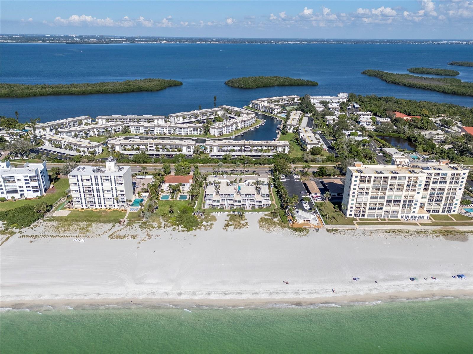4390 EXETER DR #206, LONGBOAT KEY, FL, 34228