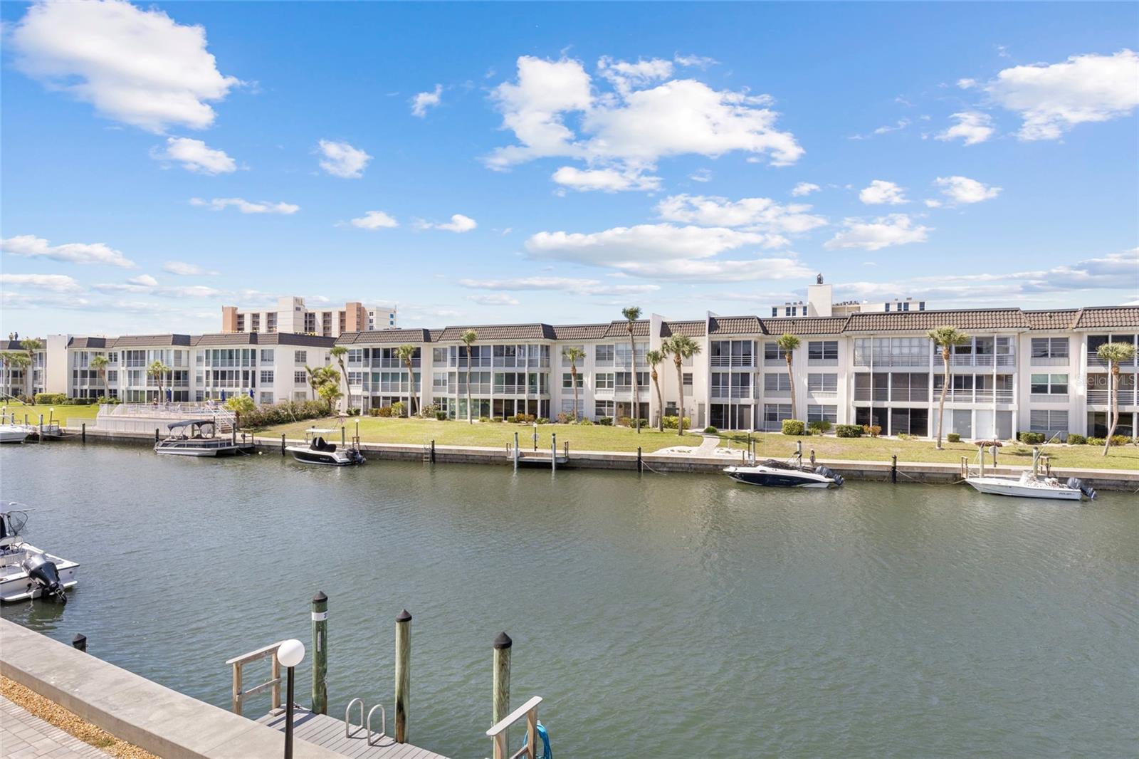 4390 EXETER DR #206, LONGBOAT KEY, FL, 34228