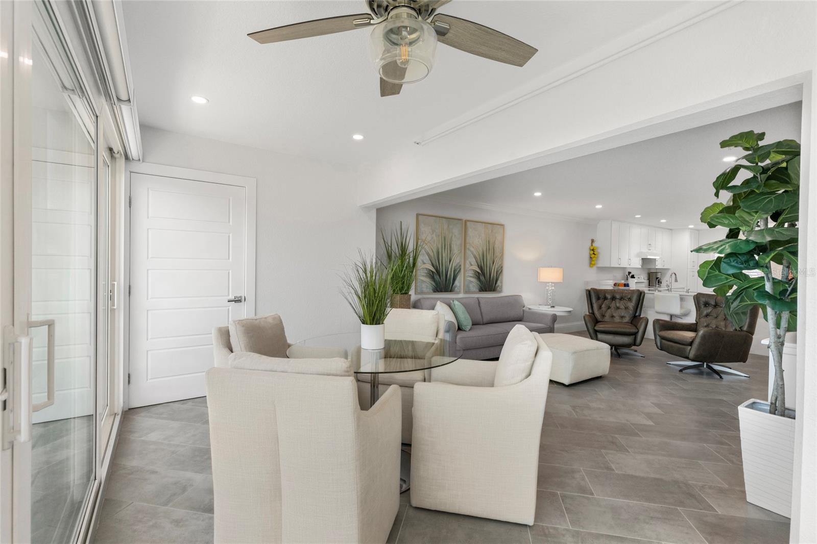 4390 EXETER DR #206, LONGBOAT KEY, FL, 34228