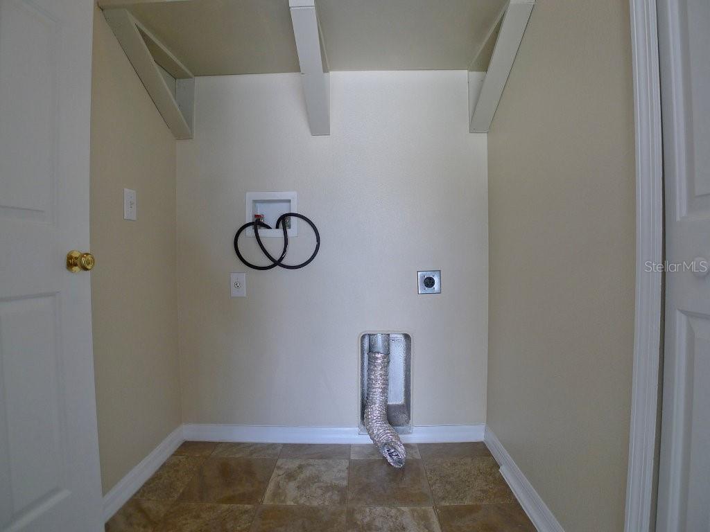 6405 PINE TOP WAY, WESLEY CHAPEL, FL, 33545