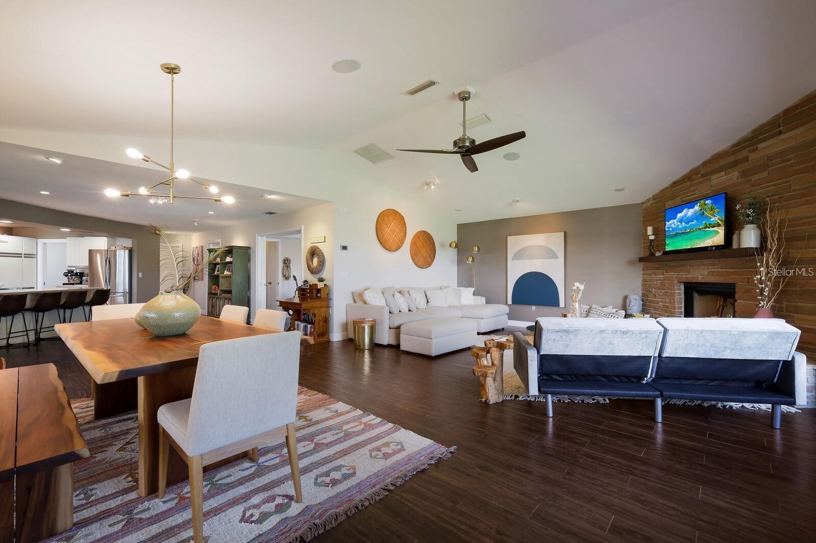 3705 TORREY PINES BLVD, SARASOTA, FL, 34238