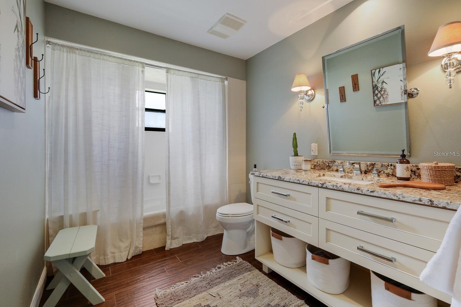 3705 TORREY PINES BLVD, SARASOTA, FL, 34238