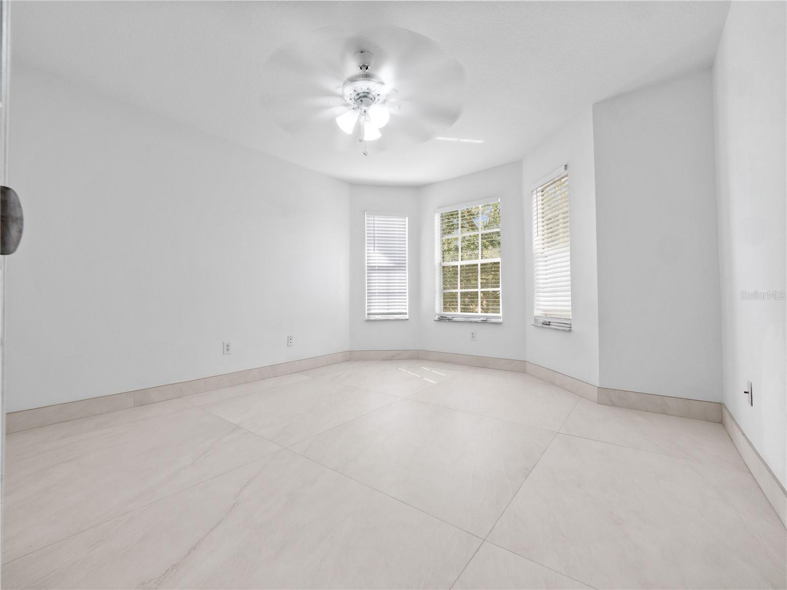 6457 WINDER OAKS BLVD, ORLANDO, FL, 32819