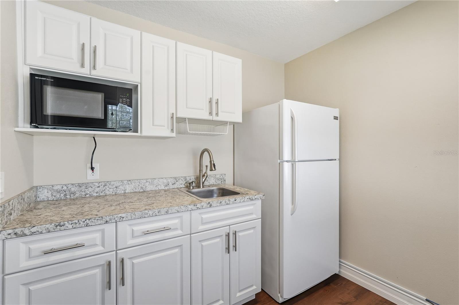 8219 MASSACHUSETTS AVE, NEW PORT RICHEY, FL, 34653