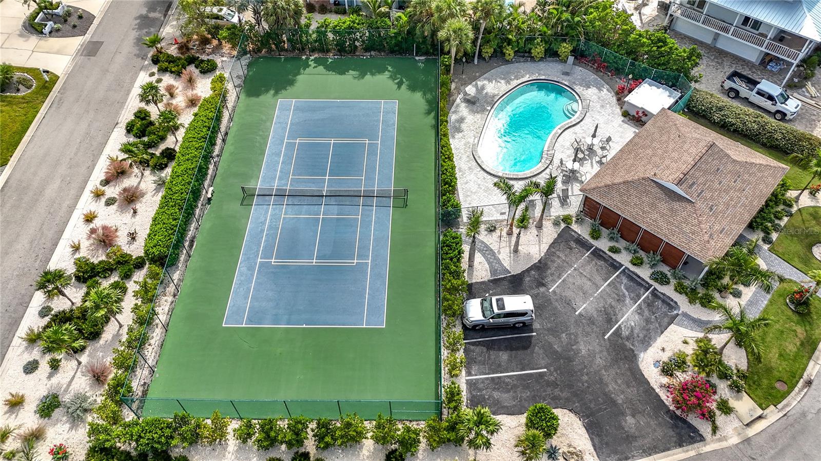 620 NORTH POINT DR, HOLMES BEACH, FL, 34217