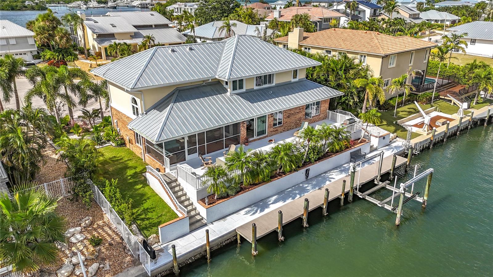 620 NORTH POINT DR, HOLMES BEACH, FL, 34217