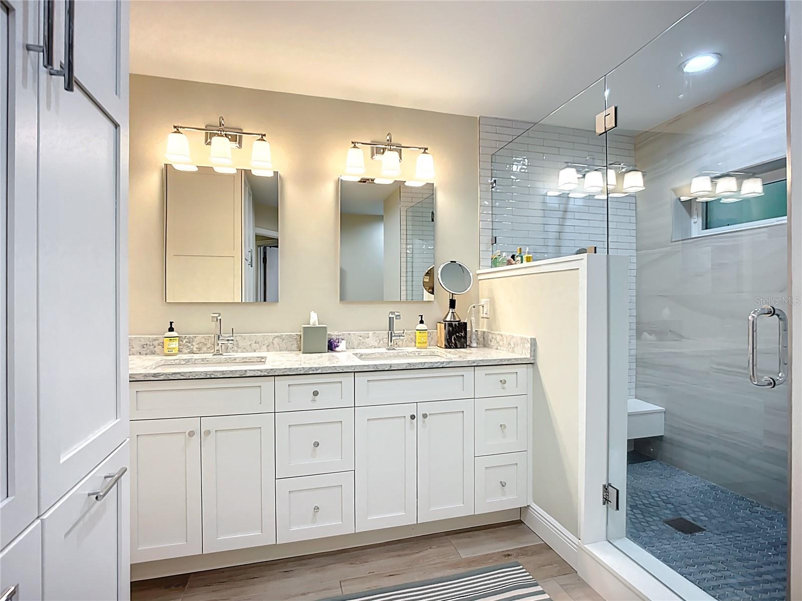 620 NORTH POINT DR, HOLMES BEACH, FL, 34217