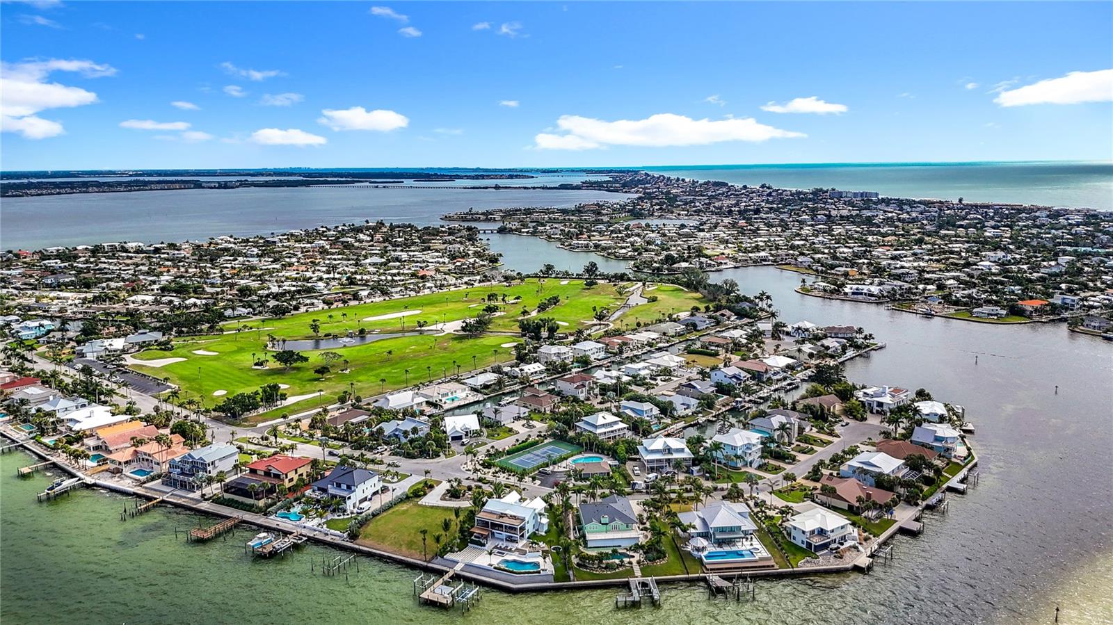 620 NORTH POINT DR, HOLMES BEACH, FL, 34217