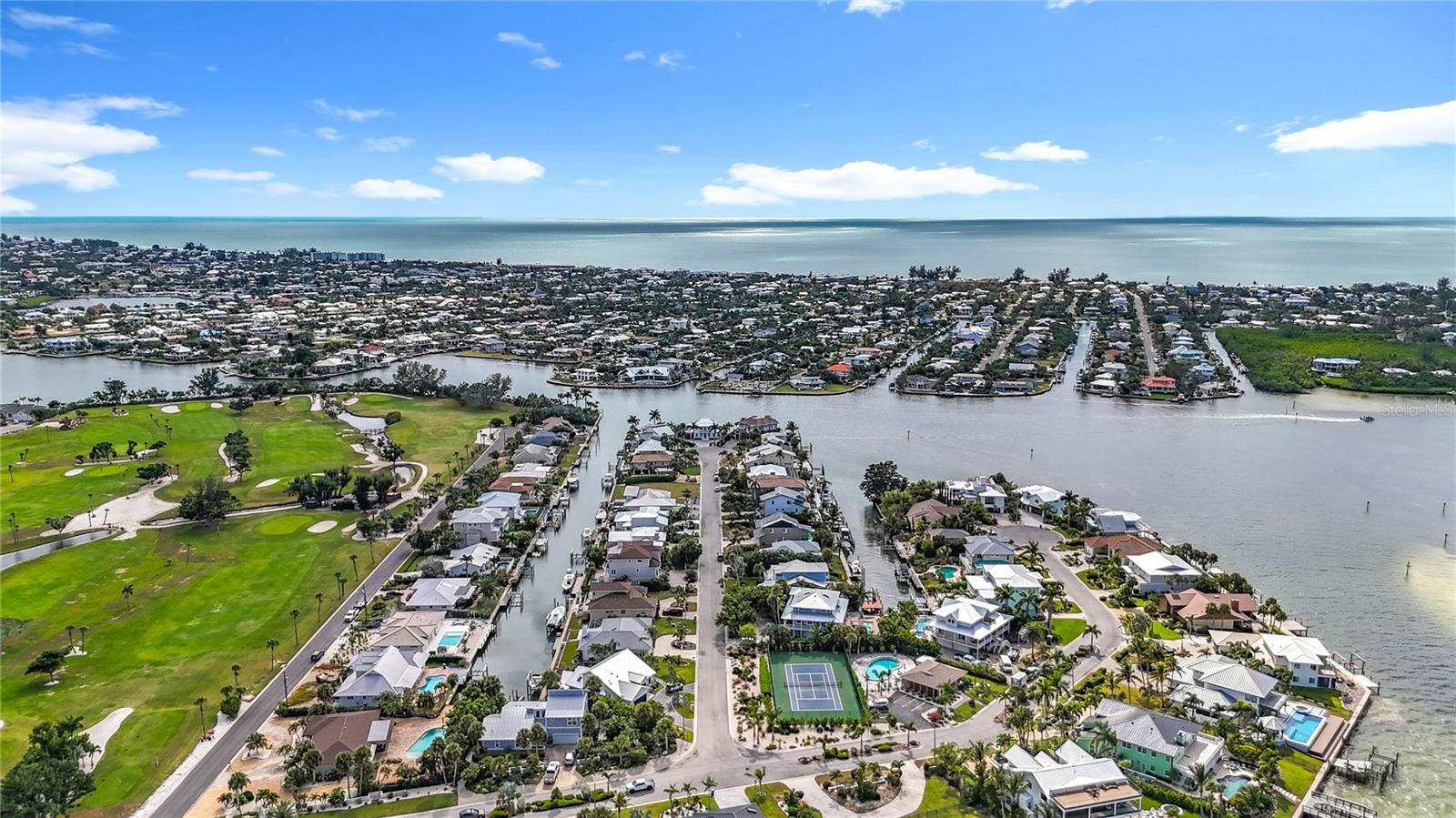 620 NORTH POINT DR, HOLMES BEACH, FL, 34217