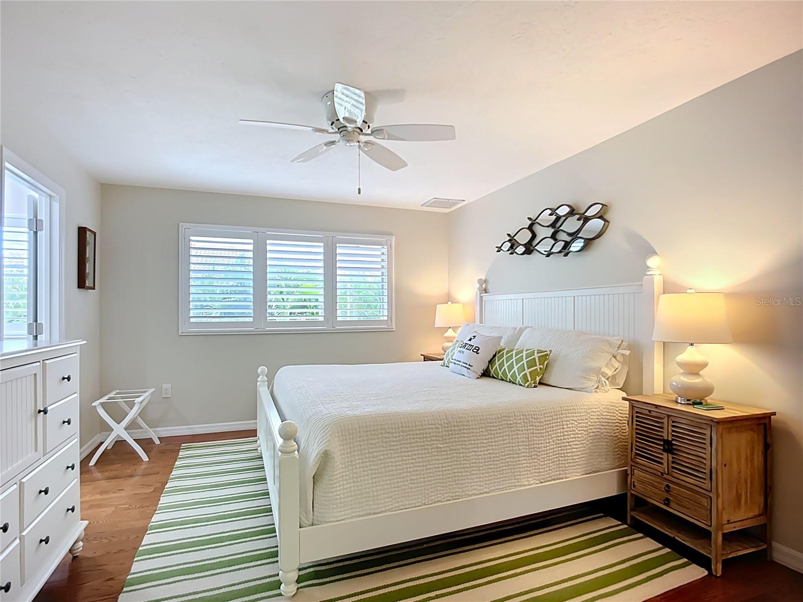 620 NORTH POINT DR, HOLMES BEACH, FL, 34217