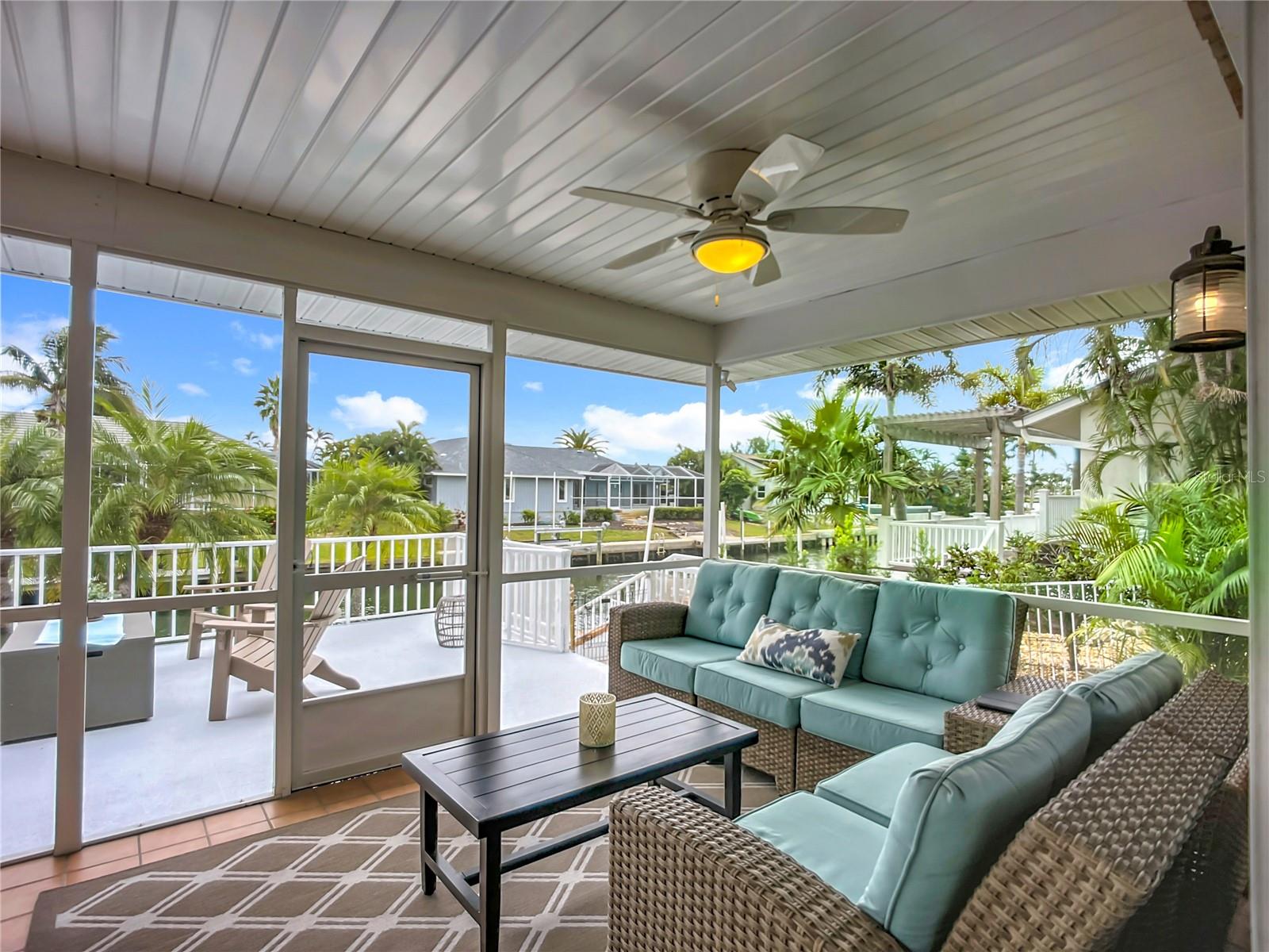 620 NORTH POINT DR, HOLMES BEACH, FL, 34217