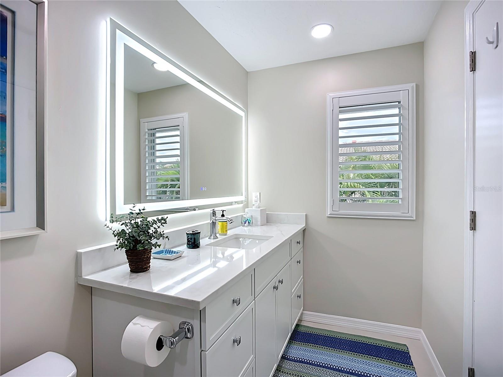 620 NORTH POINT DR, HOLMES BEACH, FL, 34217