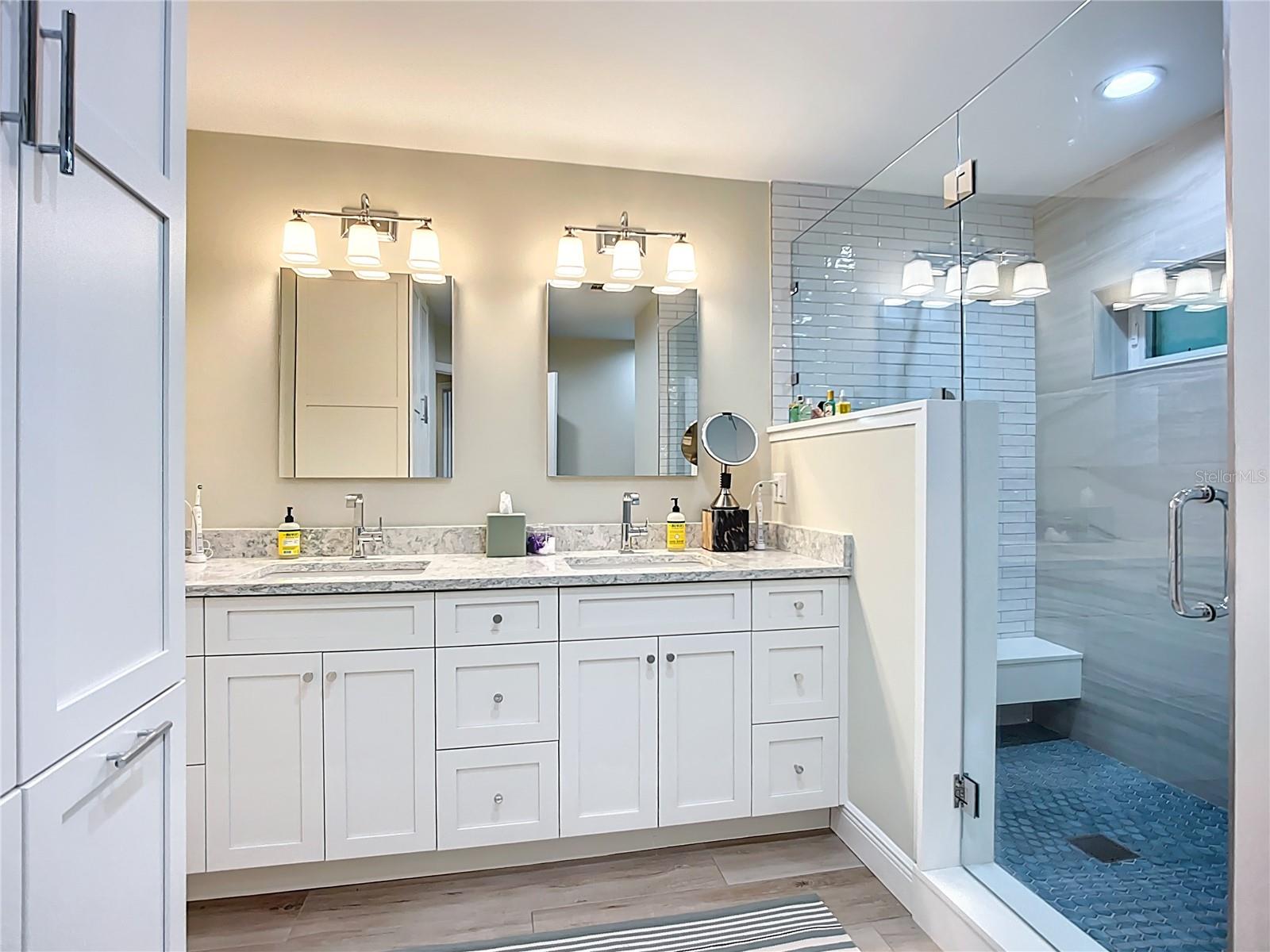 620 NORTH POINT DR, HOLMES BEACH, FL, 34217