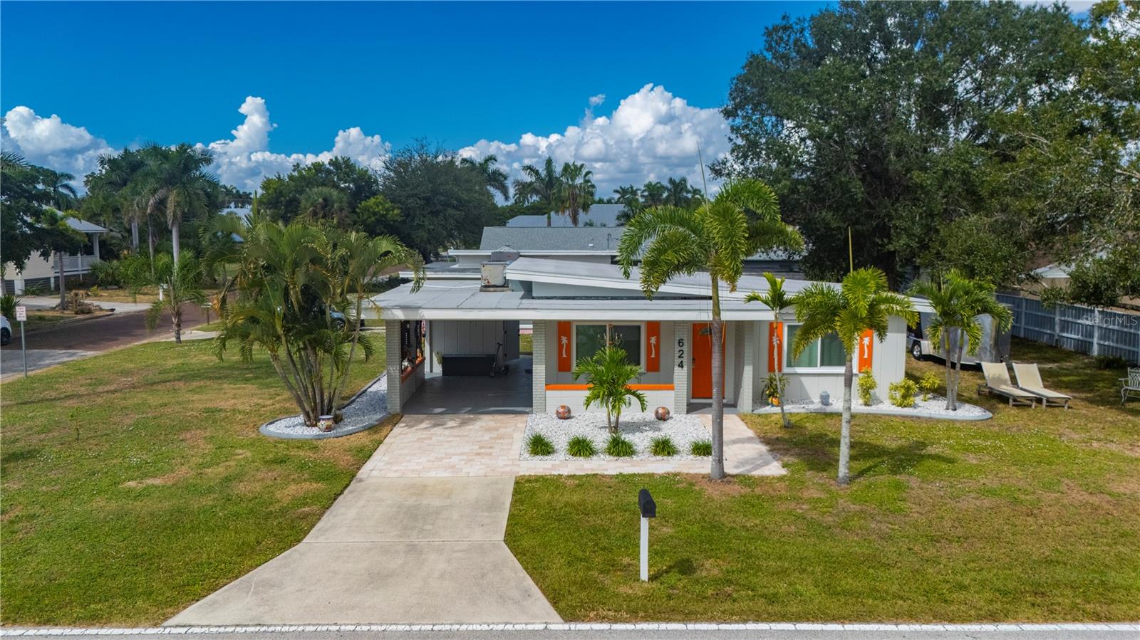 624 W VIRGINIA AVE, PUNTA GORDA, FL, 33950