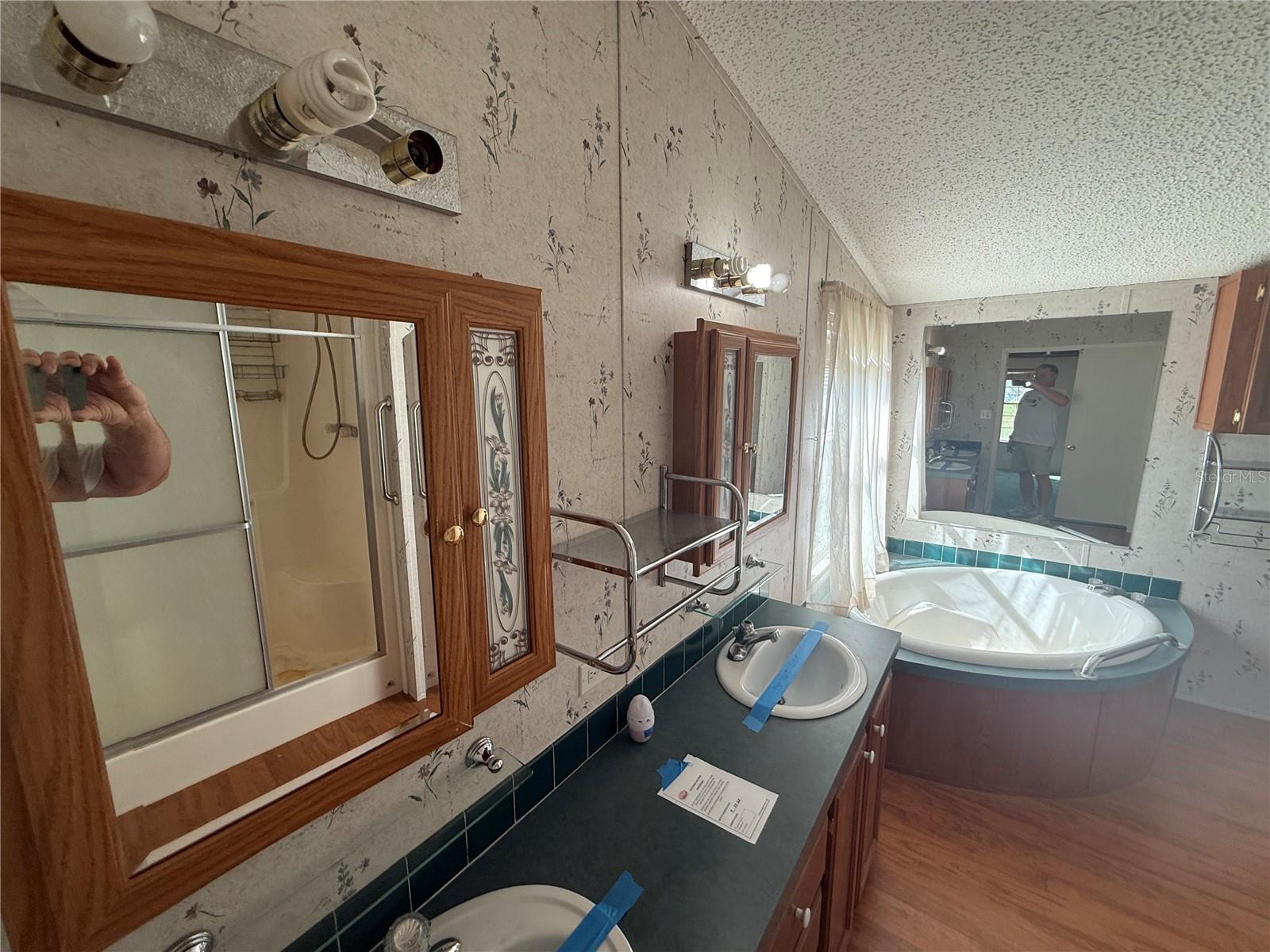 37340 TROPICAL DR, ZEPHYRHILLS, FL, 33541