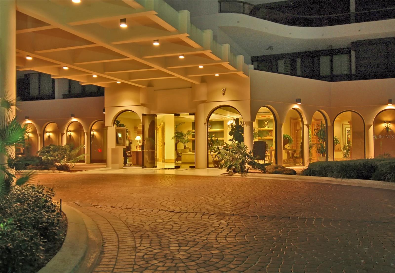 415 L AMBIANCE DR #B202, LONGBOAT KEY, FL, 34228