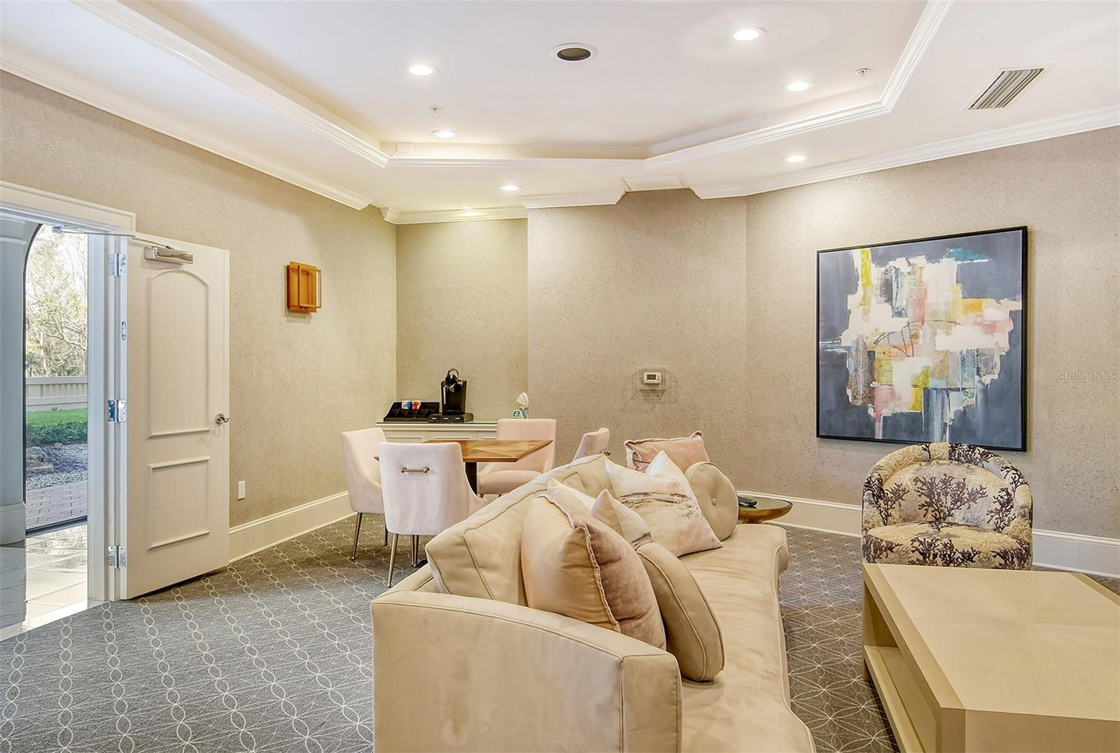 415 L AMBIANCE DR #B202, LONGBOAT KEY, FL, 34228