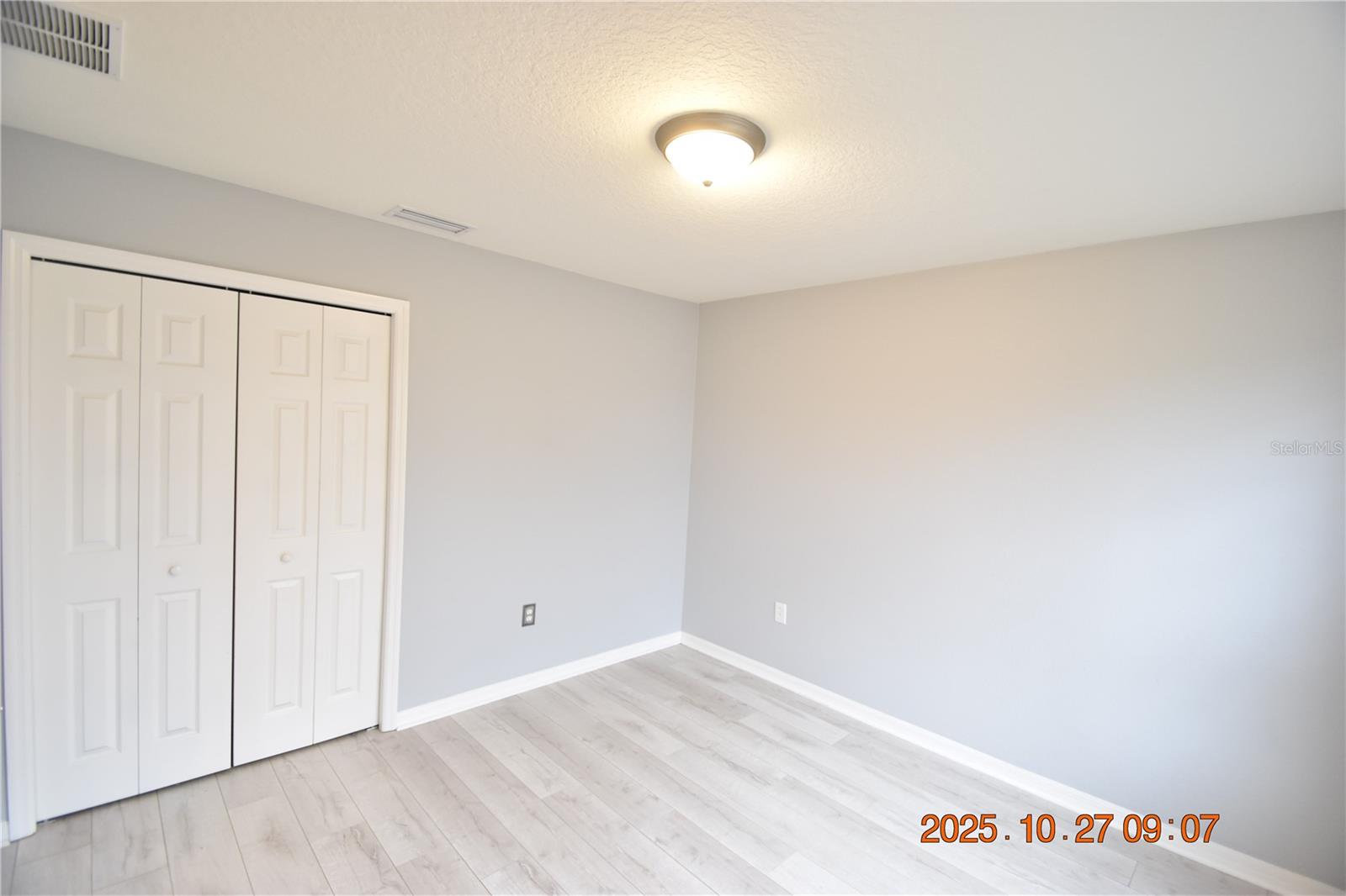 8806 CAMERON CREST DR, TAMPA, FL, 33626