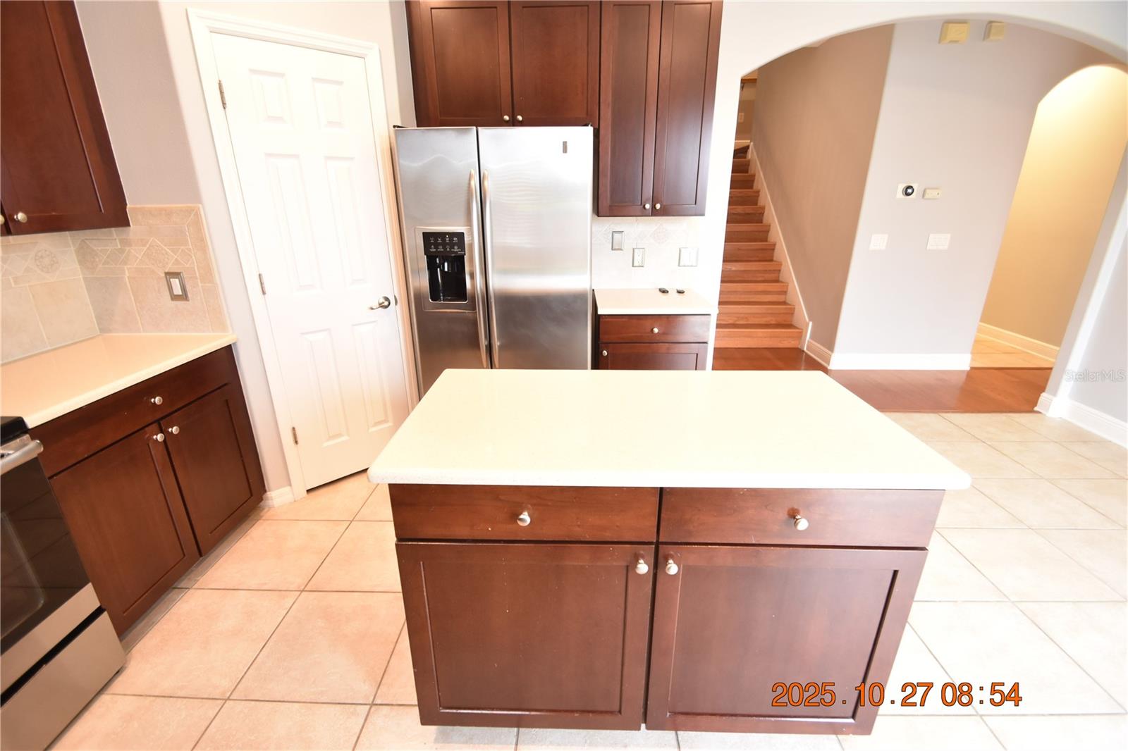 8806 CAMERON CREST DR, TAMPA, FL, 33626